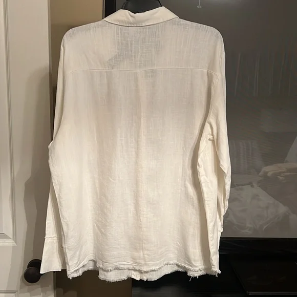 NWT H&M Linen Blend Raw Hem Button Down - Picture 5 of 6
